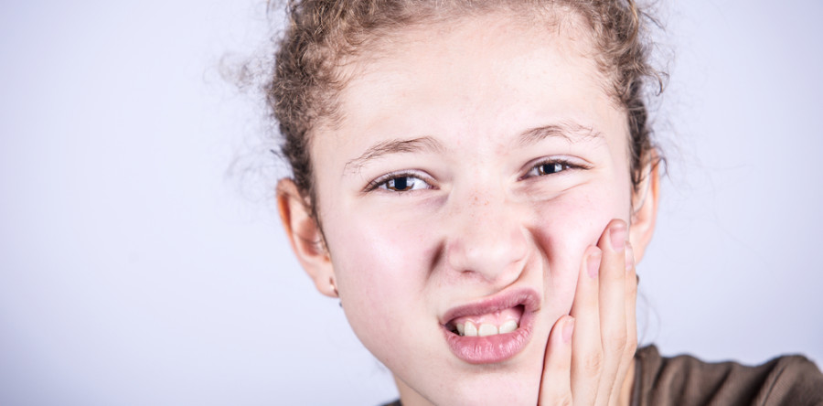 4 Signs You Need Your Wisdom Teeth Pulled Out